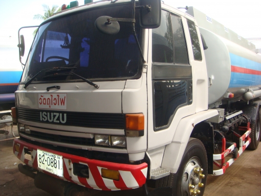 ถังน้ำมันขายทั้งหมด 7 ใบ มีทั้งโหลดล่างโหลดบน