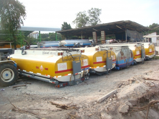 ถังน้ำมันขายทั้งหมด 7 ใบ มีทั้งโหลดล่างโหลดบน