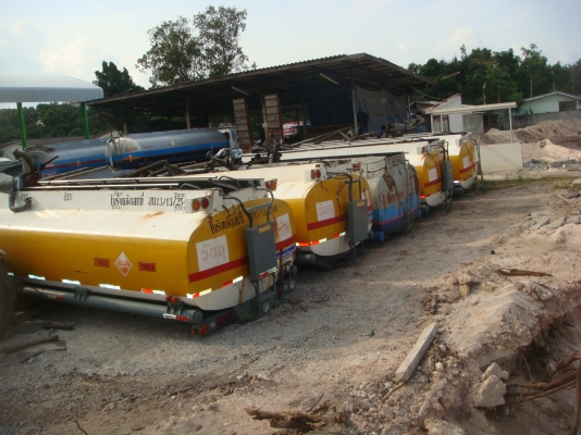 ถังน้ำมันขายทั้งหมด 7 ใบ มีทั้งโหลดล่างโหลดบน