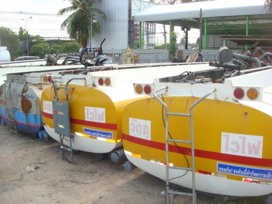 ถังน้ำมันขายทั้งหมด 7 ใบ มีทั้งโหลดล่างโหลดบน