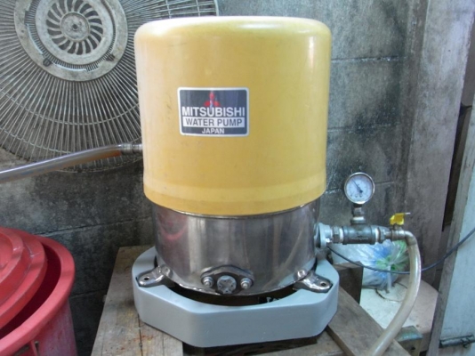 ขายปั้มน้ำ Mitsubishi 100W ถังสแตนเลสอย่างดี สภาพสวยพร้อมใช้ รับประกันคุณภาพ ดูประวัติการขายผมได้ครับ