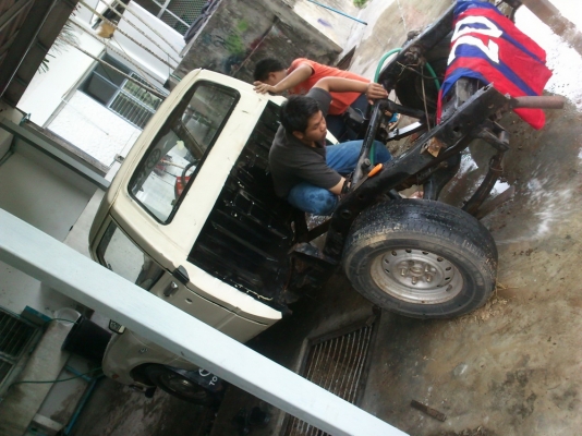 TOYOTA ม้าดำ RN30 4 ขอไฟกลม