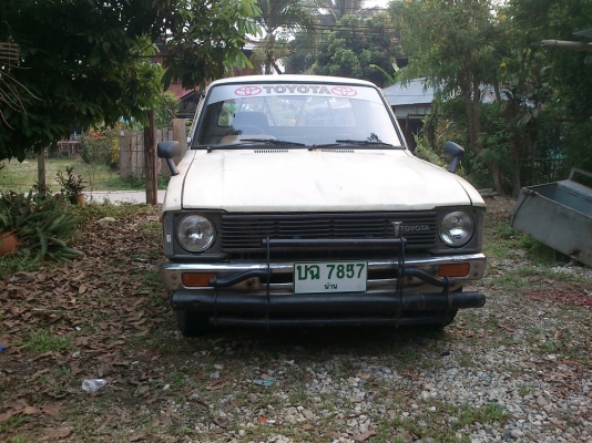 TOYOTA ม้าดำ RN30 4 ขอไฟกลม