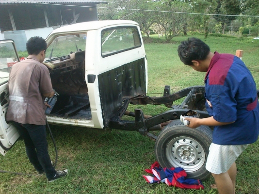 TOYOTA ม้าดำ RN30 4 ขอไฟกลม