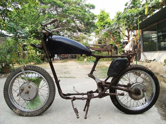 ขายรถโบราณอังกฤษ AJS สภาพและราคาเร้าใจ ขาย 18900 มีรูปลองพิจารณาครับ