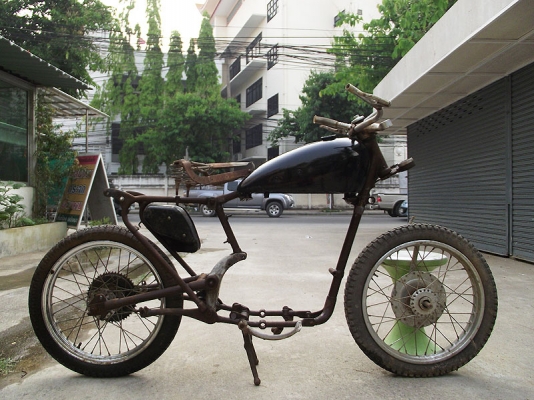 ขายรถโบราณอังกฤษ AJS สภาพและราคาเร้าใจ ขาย 18900 มีรูปลองพิจารณาครับ