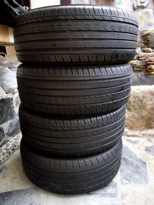 ยาง 215/55/16 ถูกๆ 1ชุด