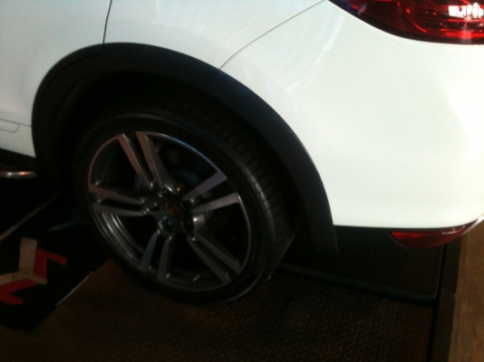 ล้อแม็กPorche Cayanne Turbo 21"ครับพร้อมยาง 2012 ล้อแม็กPorche Cayanne Turbo 21"ครับพร้อมยาง 2012
