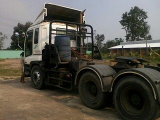 ขายหัวลาก ISUZU GIGA 275 แรง เครื่องดี คัสชีส์สวย ยาง60\% พร้อมใช้งานครับ