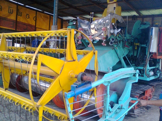 ขายรถเกี่ยวข้าวส.ทวีทรัพย์