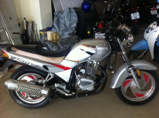 ขาย มอเตอร์ไซค์ คลาสสิค 2สูบ 150CC สภาพสวย