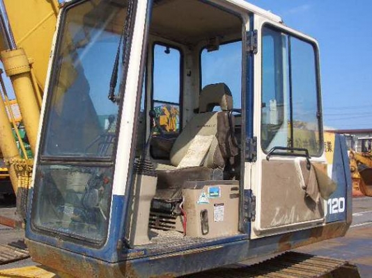 รถขุดดิน PC120-5  มีไลน์หัวเจาะ  กำลังเดินทางเข้าไทยเร็ว ๆ นี้  โทร.081-373-0559