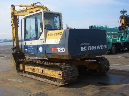 รถขุดดิน PC120-5  มีไลน์หัวเจาะ  กำลังเดินทางเข้าไทยเร็ว ๆ นี้  โทร.081-373-0559