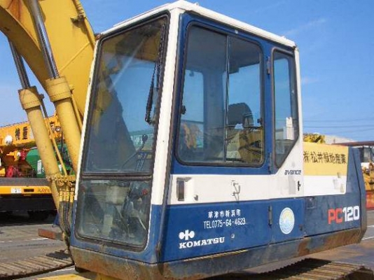 รถขุดดิน PC120-5  มีไลน์หัวเจาะ  กำลังเดินทางเข้าไทยเร็ว ๆ นี้  โทร.081-373-0559