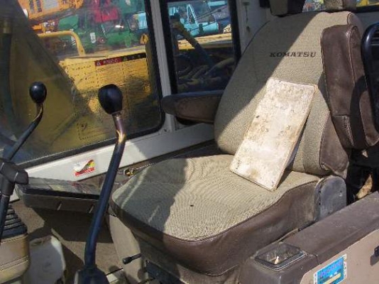 รถขุดดิน PC120-5  มีไลน์หัวเจาะ  กำลังเดินทางเข้าไทยเร็ว ๆ นี้  โทร.081-373-0559