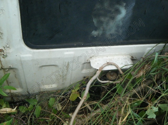 หัวเก๋ง รถบรรทุก 10 ล้อ ยี่ห้อ ISUZU รุ่น JCM หัวเก๋ง รถบรรทุก 10 ล้อ ยี่ห้อ ISUZU รุ่น JCM