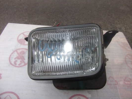 เศษสปอร์ตไลท์ข้างซ้ายของรถ TOYOTA  SUPRA สภาพสวยใส