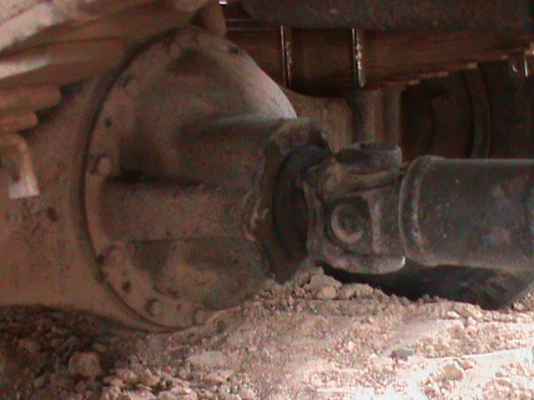 ขายด่วนรถ6ล้อHINO KM350 90HP ยาว5.50ม.สภาพพร้อมใช้งานคัสซีสวยงามมากมีคอกเหล็กยางดีทั้ง6เส้นล้อหน้าหลังน็อต6ตัวติดรถยังไม่ได้เปลื่ยน