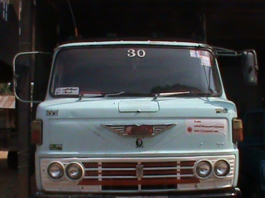 ขายด่วนรถ6ล้อHINO KM350 90HP ยาว5.50ม.สภาพพร้อมใช้งานคัสซีสวยงามมากมีคอกเหล็กยางดีทั้ง6เส้นล้อหน้าหลังน็อต6ตัวติดรถยังไม่ได้เปลื่ยน