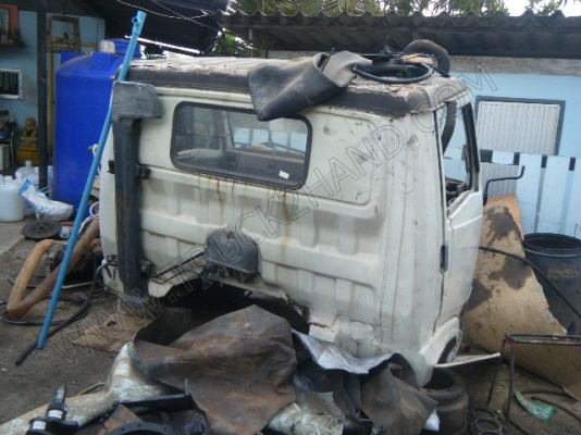 หัวเก๋ง รถบรรทุก 6 ล้อ ยี่ห้อ HINO รุ่น FB หัวเก๋ง รถบรรทุก 6 ล้อ ยี่ห้อ HINO รุ่น FB