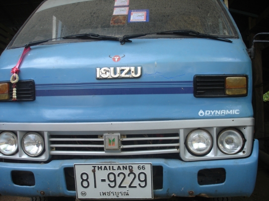 ุ6 ล้อ อีซูซุ