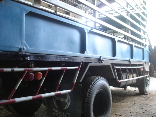 ุ6 ล้อ อีซูซุ