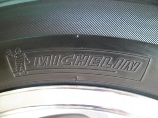 ขายแลกแม็ก LENSO ขอบ 15 4 รู 100 พร้อมยาง ใช้งานได้ไม่ถึงเดือน สภาพใหม่มาก ขายถูกๆ ขายแลกแม็ก LENSO ขอบ 15 4 รู 100 พร้อมยาง ใช้งานได้ไม่ถึงเดือน สภาพใหม่มาก ขายถูกๆ