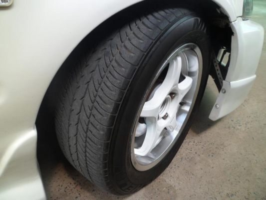 ขายแลกแม็ก LENSO ขอบ 15 4 รู 100 พร้อมยาง ใช้งานได้ไม่ถึงเดือน สภาพใหม่มาก ขายถูกๆ ขายแลกแม็ก LENSO ขอบ 15 4 รู 100 พร้อมยาง ใช้งานได้ไม่ถึงเดือน สภาพใหม่มาก ขายถูกๆ