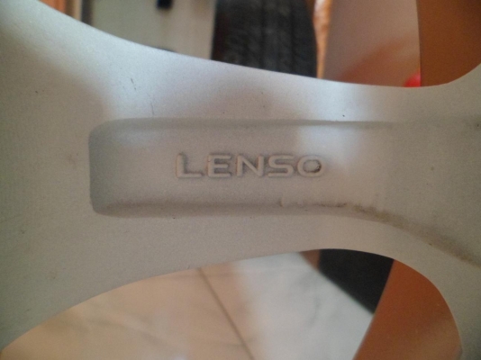 ขายแลกแม็ก LENSO ขอบ 15 4 รู 100 พร้อมยาง ใช้งานได้ไม่ถึงเดือน สภาพใหม่มาก ขายถูกๆ ขายแลกแม็ก LENSO ขอบ 15 4 รู 100 พร้อมยาง ใช้งานได้ไม่ถึงเดือน สภาพใหม่มาก ขายถูกๆ