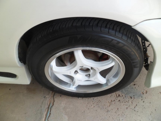 ขายแลกแม็ก LENSO ขอบ 15 4 รู 100 พร้อมยาง ใช้งานได้ไม่ถึงเดือน สภาพใหม่มาก ขายถูกๆ ขายแลกแม็ก LENSO ขอบ 15 4 รู 100 พร้อมยาง ใช้งานได้ไม่ถึงเดือน สภาพใหม่มาก ขายถูกๆ