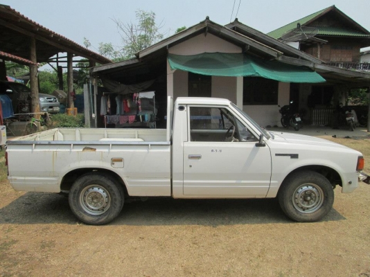 ขาย datsun 720 เครื่อง 1600 cc 4 ขอ