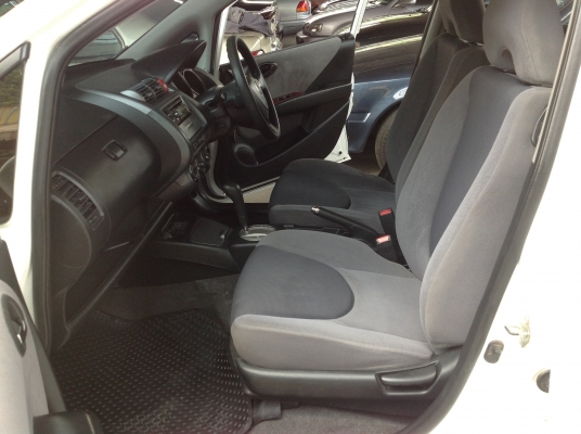 ขายjazzปี04ตัวtopติดแก็ส ไม่ต้องใช้เงินออกรถสักกะบาท