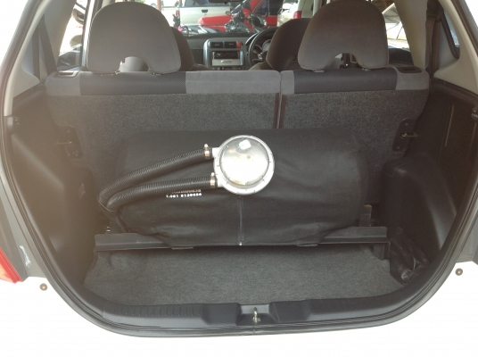 ขายjazzปี04ตัวtopติดแก็ส ไม่ต้องใช้เงินออกรถสักกะบาท