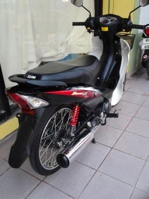 New SYM สตาร์ทมือ 4จังหวะ รถ3เดือนวิ่ง900โล มีทะเบียนพร้อมใช้งาน