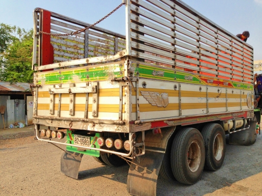 อีซูซุ ร็อคกี้ Fvm วางเครื่อง 210 ติด ngv 100\% อีซูซุ ร็อคกี้ Fvm วางเครื่อง 210 ติด ngv 100\%