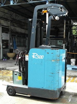 รถยกไฟฟ้าแบบยืนขับขนาด 1 ตัน เสาสูง 3 เมตร Toyota 6FBRJ10 นำเข้าจากญี่ปุ่น รถยกไฟฟ้าแบบยืนขับขนาด 1 ตัน เสาสูง 3 เมตร Toyota 6FBRJ10 นำเข้าจากญี่ปุ่น