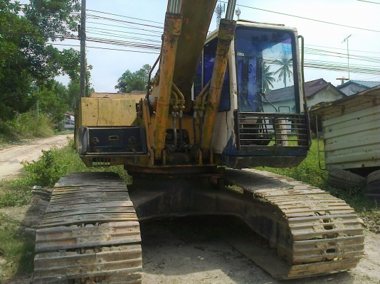 ขายPC200-3 ราคาก่อนทำสี5แสนบ.หลังทำสีค่อยว่ากัน