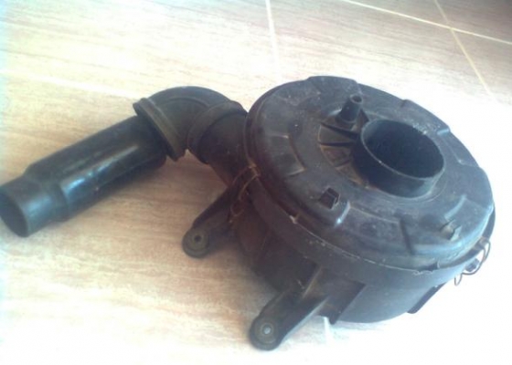 ขายกรองอากาศของsuzuki caribian ครับ