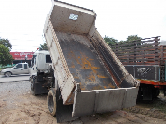 ขาย ISUZU รถหกล้อดั้ม 160 hp