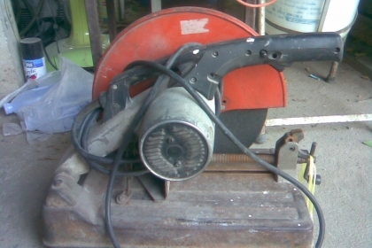 ไฟเบอร์ตัดเหล็ก 14 นิ้ว LGสภาพดีครับใช้งานดีเดิมๆแห้ง  2200 วัตต์  เป็นของ LG  ครับ ราคานี้คุ้มครับ