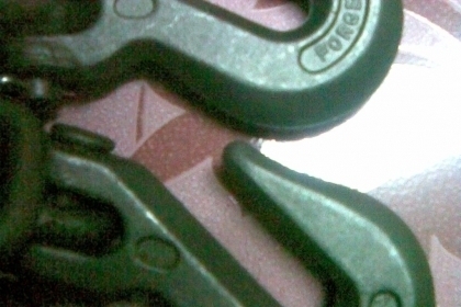 โซ่ ยาว 6 เมตร ของ USA 4 หุนสภาพสวยๆครับ ของ  USA  แท้ครับความยาว  6  เมตร  ตะขอ 2 ด้านครับหนักน่าดูครับไว้ใช้ลากของหนักสบายครับ