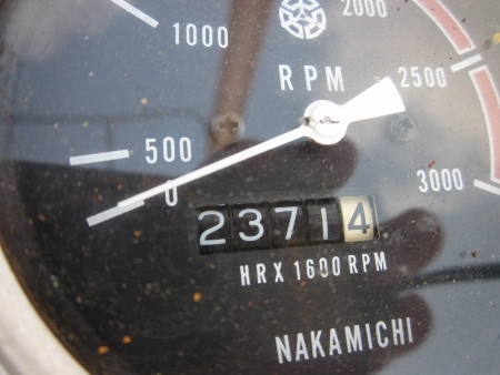 รถขุด IWAFUJI: CT 130 มีลายหัวกระแทกพร้อม  มือสองญี่ปุ่น เครื่องติดได้ดี แรงเนี๊ยบ ทำงานไว พร้อมใช้ทันที