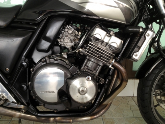 ขาย CB400 SF ปี93 พร้อมเล่มทะเบียน โอนให้ด้วย ราคา 88000 บาท ด่วนๆๆ ขาย CB400 SF ปี93 พร้อมเล่มทะเบียน โอนให้ด้วย ราคา 88000 บาท ด่วนๆๆ