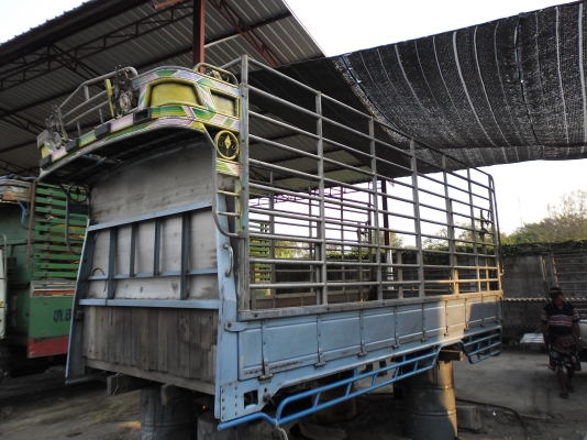 ขาย กระบะ NPR ยาว 5 เมตร พร้อมคอกเหล็ก สวยๆ ครับ ขาย กระบะ NPR ยาว 5 เมตร พร้อมคอกเหล็ก สวยๆ ครับ