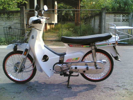 ขายดรีมคุรุสภา เล่มทะเบียนเต็มพร้อมชุโโอนเครื่องดีอะไหล่แต่งให้ตามรูปเดิมสีน้ำตาลทำสีขาวมา