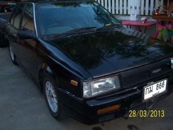 นิสสันซันนี่ิิิิฺฺิิิิB 11  เครื่องดี ติดแก๊สแล้ว ใช้ได้ 2 ระบบ