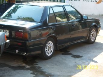 นิสสันซันนี่ิิิิฺฺิิิิB 11  เครื่องดี ติดแก๊สแล้ว ใช้ได้ 2 ระบบ