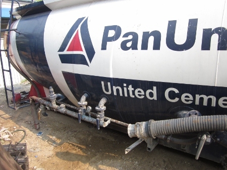 sale-ถังบรรจุปูนซีเมต์ผงขนาดใหญ่ พร้อมสาย สำหรับรถหัวลาก ของนำเข้าจากนอก สภาพพร้อมใช้งาน