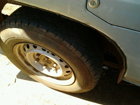 NISSAN BIGM KINGCAB 2.5 MT ปี 94 รถบ้านเดิมๆสภาพดีพร้อมใช้งาน เครื่องฝาแดงแห้งดีไม่มีเยิ้ม ภายในเก๋งสวยครบ แอร์เย็น ช่วงล่างคัชซีไม่มีผุไม่มีดาม ยางสภาพดี 4 เส้นประมาณ 70\% พร้อมใช้งาน เอกสารทะเบียนภาษีครบไม่ขาดพร้อมโอน ราคาต่อรองได้ครับ NISSAN BIGM KINGCAB 2.5 MT ปี 94 รถบ้านเดิมๆสภาพดีพร้อมใช้งาน เครื่องฝาแดงแห้งดีไม่มีเยิ้ม ภายในเก๋งสวยครบ แอร์เย็น ช่วงล่างคัชซีไม่มีผุไม่มีดาม ยางสภาพดี 4 เส้นประมาณ 70\% พร้อมใช้งาน เอกสารทะเบียนภาษีครบไม่ขาดพร้อมโอน ราคาต่อรองได้ครับ