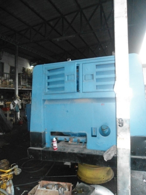 ขายปั้มลม AIRMAN PDS 750  17.5BAR พร้อมใช้งาน รับประกันให้นะครับ เครื่องยนต์ BENZ 8 สูบ